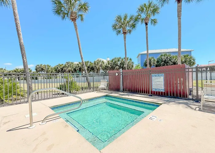 Grand Caribbean East Poolside Palms * Pensacola