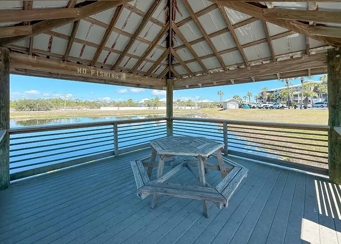 Grand Caribbean East Poolside Palms Holiday home Pensacola